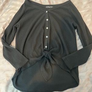 Black long sleeve sweater.